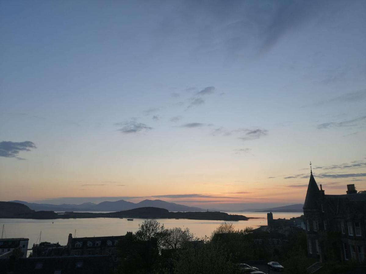 Central Oban Studio With Stunning View מראה חיצוני תמונה